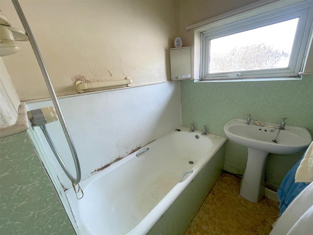 Bathroom .jpg