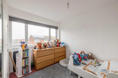 7 Leigh Square, Windsor, SL4 4PP
