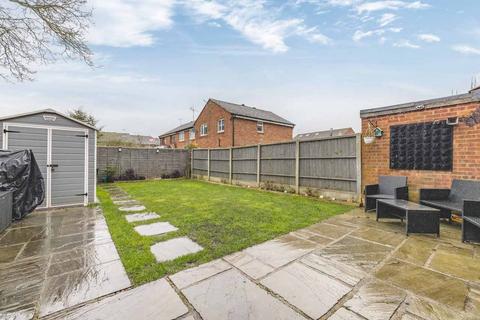 3 Coronation Avenue, George Green, Slough, SL3 6RF