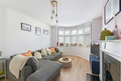 28 Kirby Close, Epsom, KT19 0PW