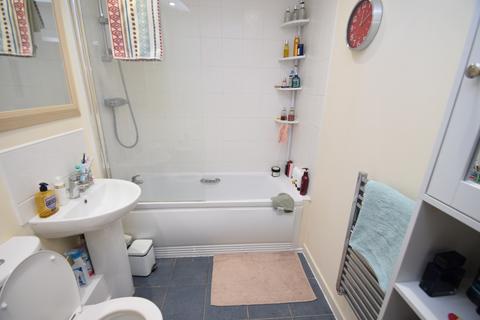 1 bedroom flat for sale, Susans Road, Eastbourne BN21