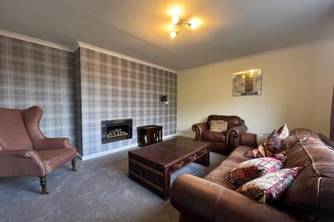 3 bedroom flat for sale, 24 Whitehill Place Stirling FK8 2JL