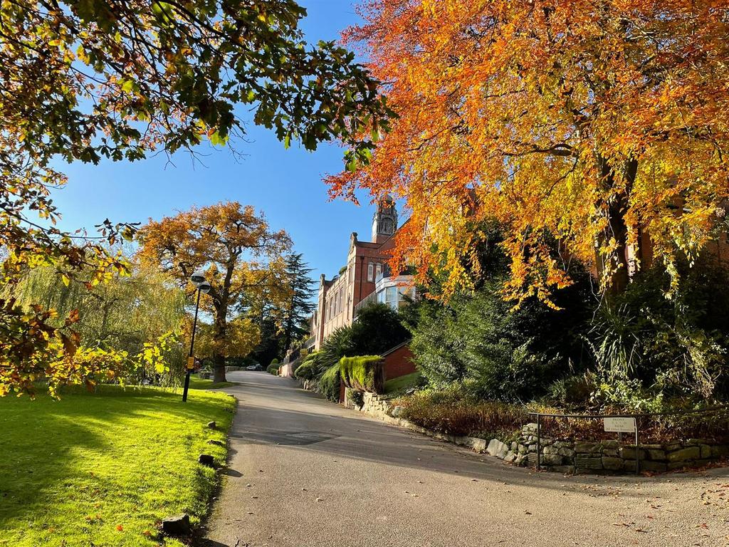 Vendors photo of the setting in Autumn
