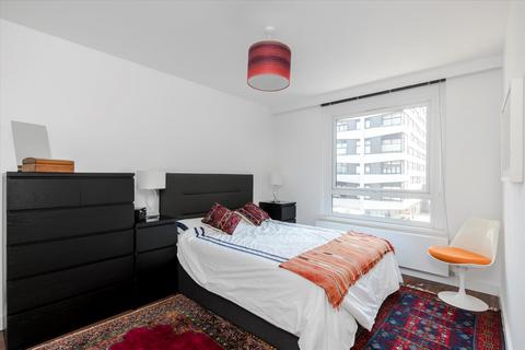 1 bedroom flat for sale, The Water Gardens, Hyde Park, London, W2