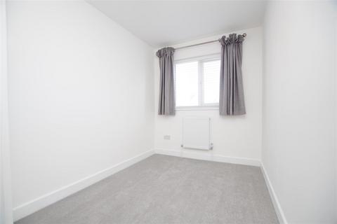 4 Berenger Close, Old Town, Swindon, SN3 1PB