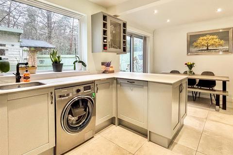 61 Blackbird Close, Creekmoor, Poole, BH17 7YB