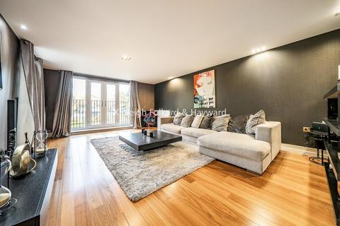 2 bedroom flat for sale, Widmore Road, Bromley, Kent, BR1