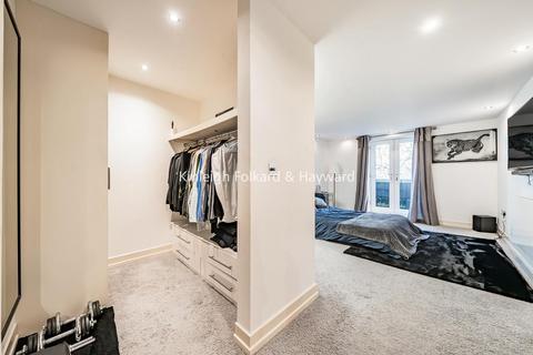 2 bedroom flat for sale, Widmore Road, Bromley, Kent, BR1