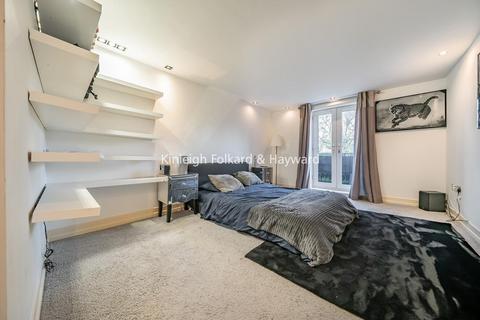 2 bedroom flat for sale, Widmore Road, Bromley, Kent, BR1
