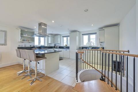 Brewhouse lane, Putney, London, SW15