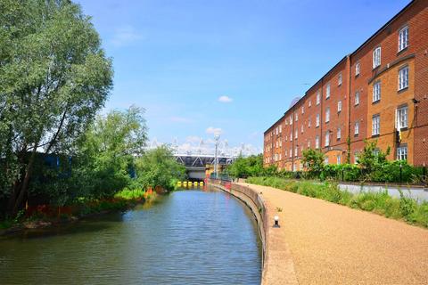 2 bedroom flat for sale, Otter Close, Stratford, London, E15