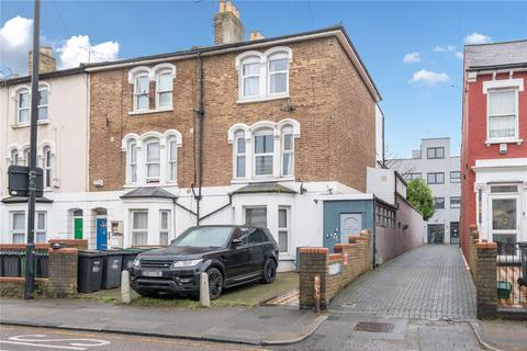 4 bedroom apartment for sale, Hornsey Park Road, London, N8