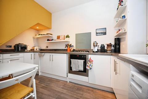 1 bedroom end of terrace house for sale, West End Terrace, Guiseley, Leeds