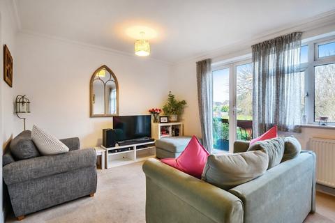 3 bedroom apartment for sale, Holtspur Way, Beaconsfield, Buckinghamshire, HP9