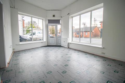 Property to rent, Ground Floor Unit to Let on Leyland Road, Preston