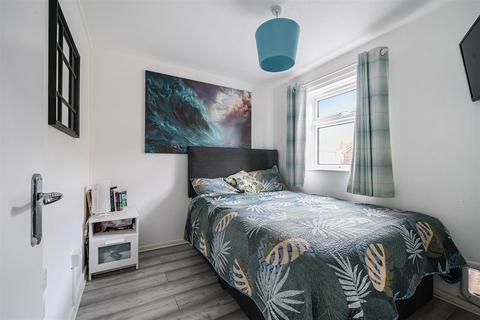 40 Blackberry Lane, Potterne, Devizes, SN10 5NZ