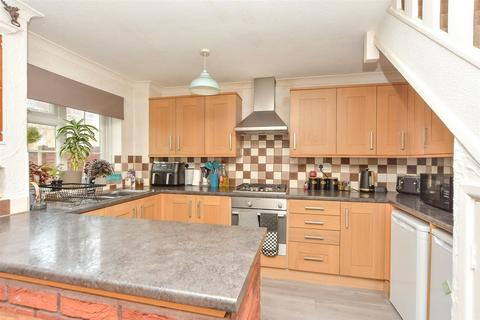 3 bedroom terraced house for sale, Mierscourt Road, Rainham, Gillingham, Kent