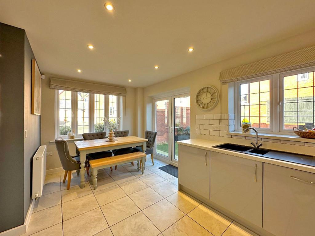 Kitchen Diner
