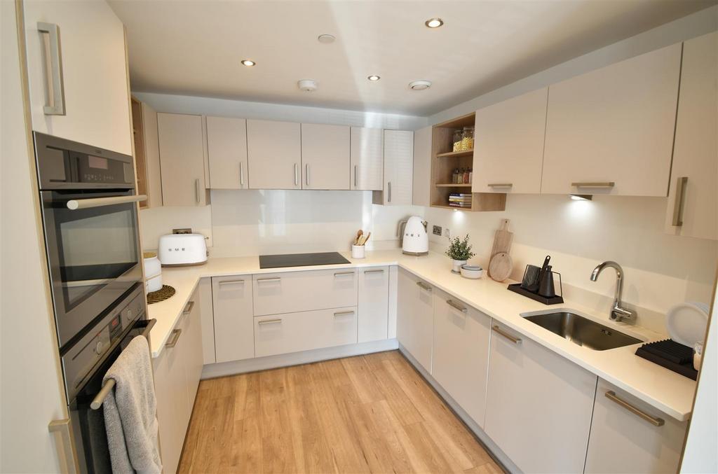 Kitchen.JPG