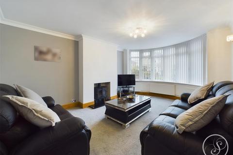 3 bedroom semi-detached house for sale, Lulworth Crescent, Leeds