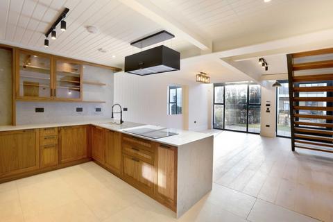 undefined, Westhorpe Park, Marlow, Buckinghamshire, SL7