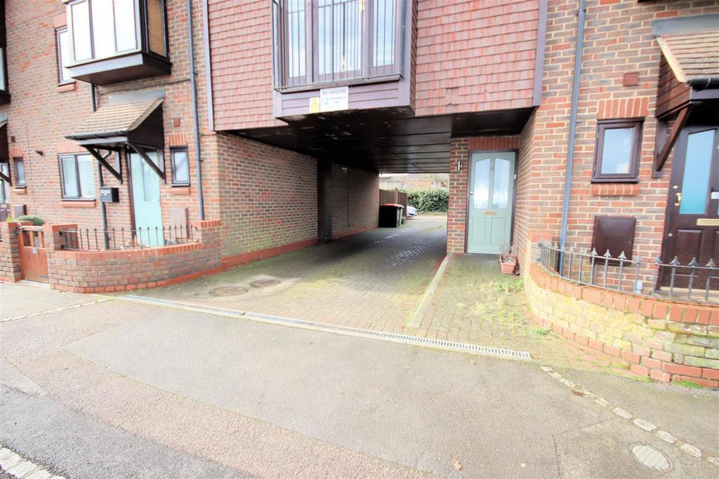 Access to Garage &amp; Parking
