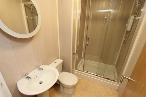 1 bedroom flat to rent, Harrogate Road, Chapel Allerton