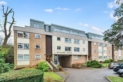 2 bedroom flat for sale, The Rutts, Bushey WD23