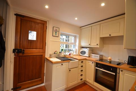 1 bedroom cottage for sale, High Street, GRAVENHURST