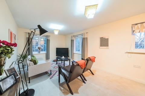 2 bedroom flat for sale, Troydale Park, Pudsey, West Yorkshire, UK, LS28