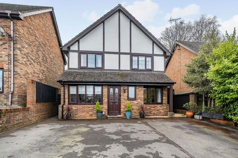 25 Heritage Park, Basingstoke, RG22 4XT