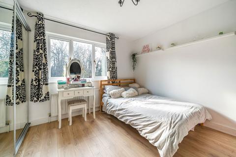 25 Heritage Park, Basingstoke, RG22 4XT