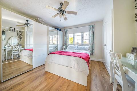 25 Heritage Park, Basingstoke, RG22 4XT