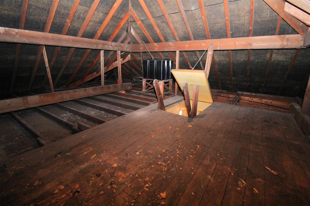 Loft2.JPG