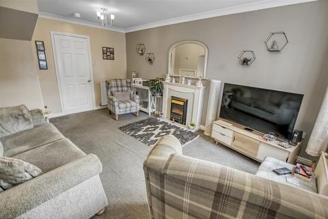2 bedroom semi-detached house for sale, Grange Close, Romanby, Northallerton