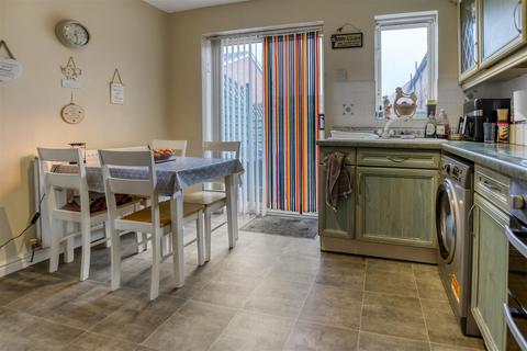 2 bedroom semi-detached house for sale, Grange Close, Romanby, Northallerton