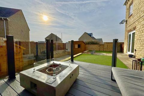 5 bedroom detached house for sale, Woodlands Court, Woolley Grange, Barnsley