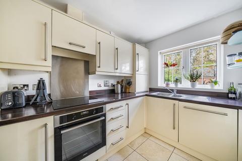 2 bedroom end of terrace house for sale, Grove Place, Winchester, SO22