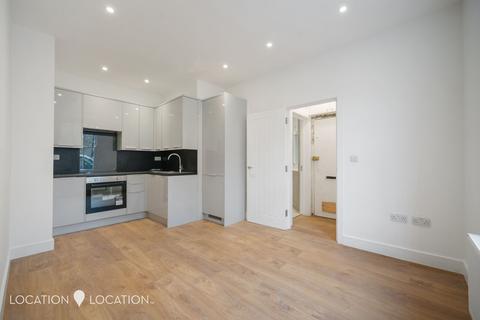 1 bedroom flat to rent, Gibson Gardens, London, N16