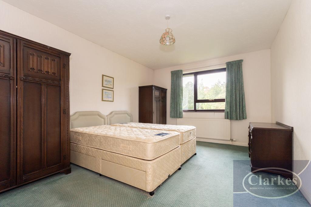 Fc 045 flat 7 kilbride 43 lindsay rd 014