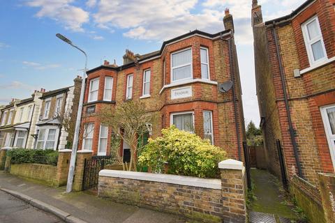 3 bedroom semi-detached house for sale, Upton Road, Broadstairs CT10