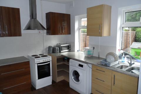 2 bedroom terraced house to rent, Stoke-on-Trent ST4