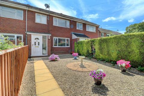 3 bedroom terraced house for sale, 84 Barnes Way, Worcester. WR5 3AP
