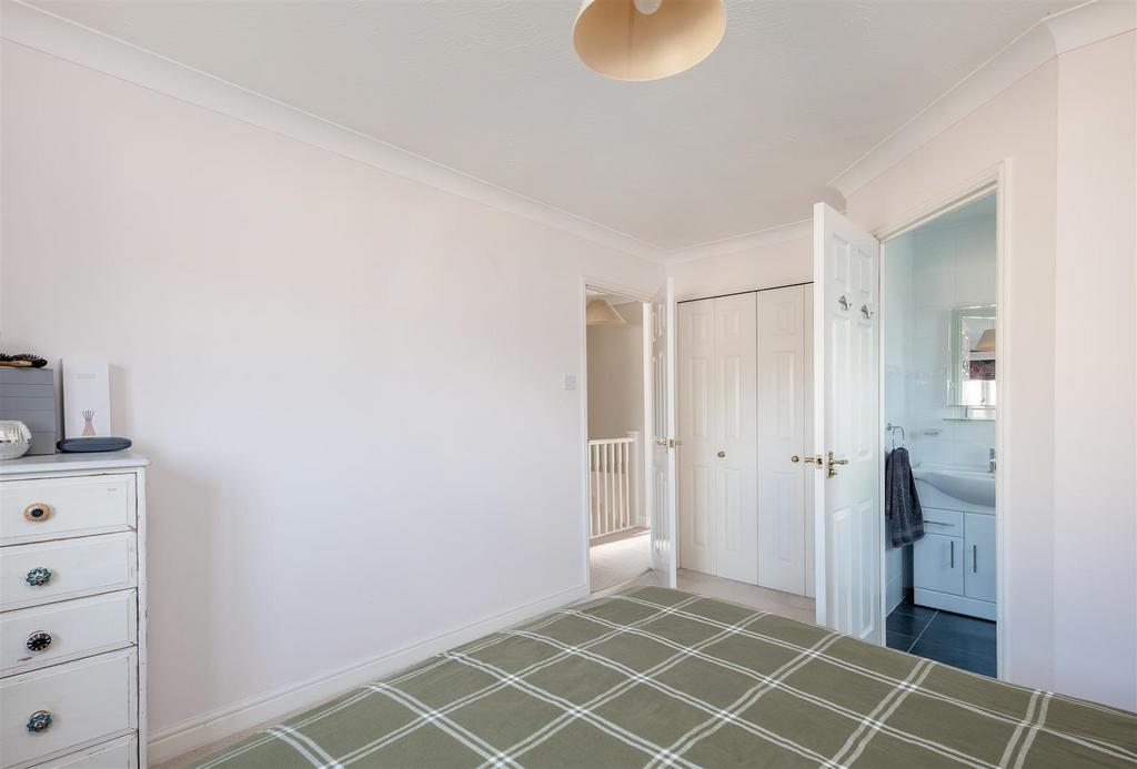 4 Wilcox Road-7.jpg