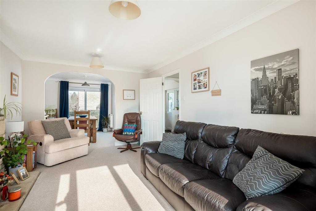 4 Wilcox Road-2.jpg