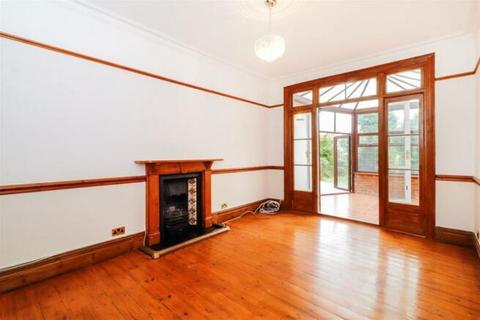 4 bedroom semi-detached house to rent, Douglas Road, London E4