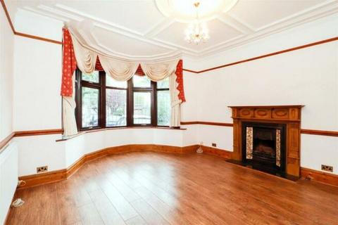 4 bedroom semi-detached house to rent, Douglas Road, London E4