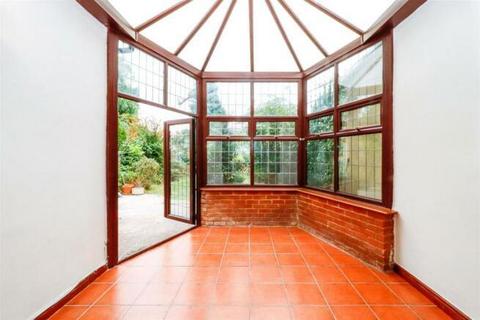 4 bedroom semi-detached house to rent, Douglas Road, London E4