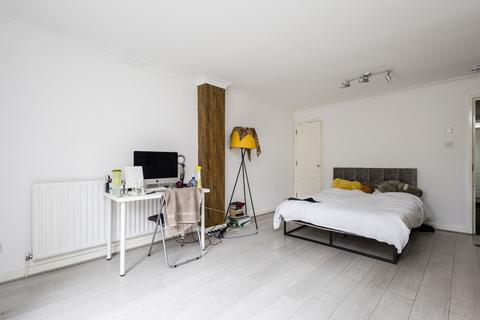 undefined, Wenlock Gardens, Hendon, NW4