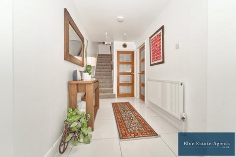 21 Northfield Road, Hounslow, TW5 9JQ